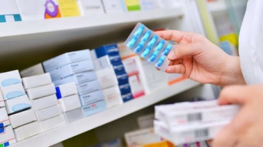 Comunicado de farmacéuticos y bioquímicos: "el gobierno le deja servido los medicamentos a las farmacias"