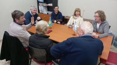 Velázquez se reunió con referentes de bibliotecas populares de Necochea ante la falta de subsidios de Nación