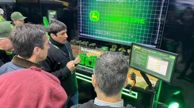 Arturo Rojas recorrió la Feria Original John Deere 2024 en Necochea