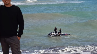 Turista desaparecido en Quequén: amplían el operativo tras hallar ropa en los acantilados