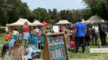 Sabe la Tierra vuelve al Parque Miguel Lillo y se suma a la red mundial de mercados
