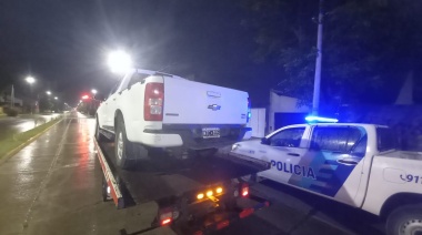 Conducía alcoholizado, pasó un semáforo en rojo y terminó con la camioneta secuestrada