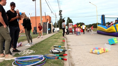 San Cayetano da la bienvenida al programa 'Jugando en los Barrios': Diversión garantizada