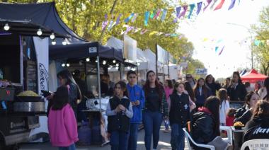 Fiesta del Folclore en Necochea: Convocatoria abierta para emprendedores y food trucks