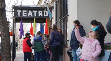 Vacaciones de invierno en Necochea: El Teatro Municipal ofrece espectáculos gratuitos