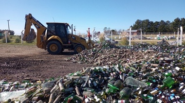 Residuos Urbanos: Lobería recuperó 39 toneladas de vidrio y 10 toneladas de papel y cartón