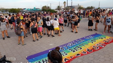 "La sociedad necochense va abriendo la cabeza": se realizó la 10° Marcha del Orgullo