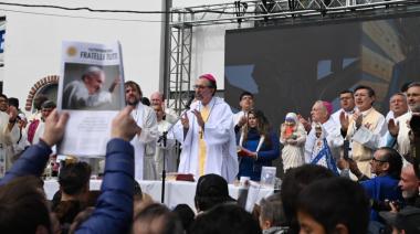 Los curas villeros se plantaron ante los agravios de Milei al Papa