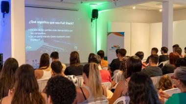 Egresan los primeros estudiantes de Desarrollo Web Full-Stack en San Cayetano