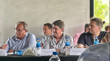 Gargaglione participó del Foro de Intendentes Radicales en Rojas