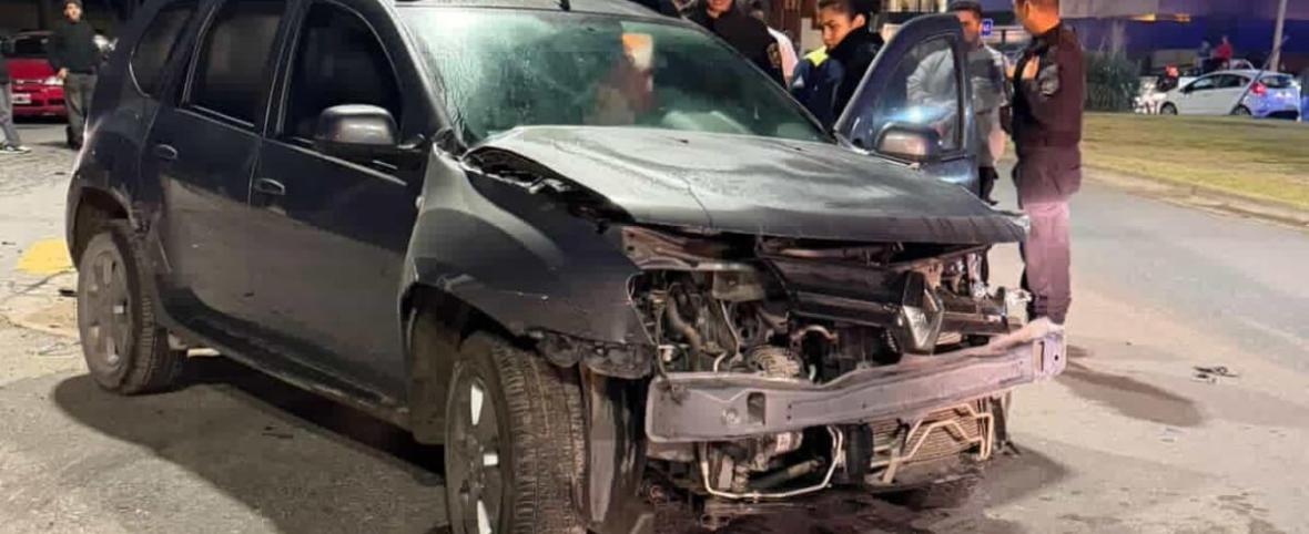 Borracho al volante: protagonizó un accidente, se negó a hacerse el test de alcoholemia y terminó la noche en un boliche