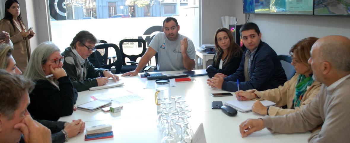 Quién decide suspender las clases en Necochea: Defensa Civil aclaró su rol en medio del reclamo de LLA