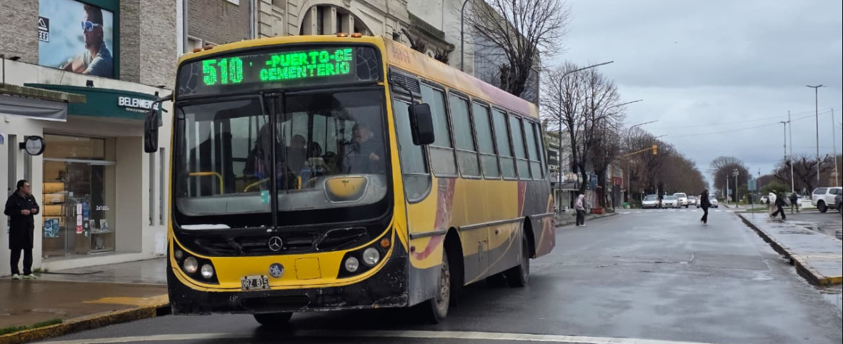 Colectivos en Necochea: pagaron solo el 50% del sueldo de julio y propusieron abonar el aguinaldo en seis cuotas