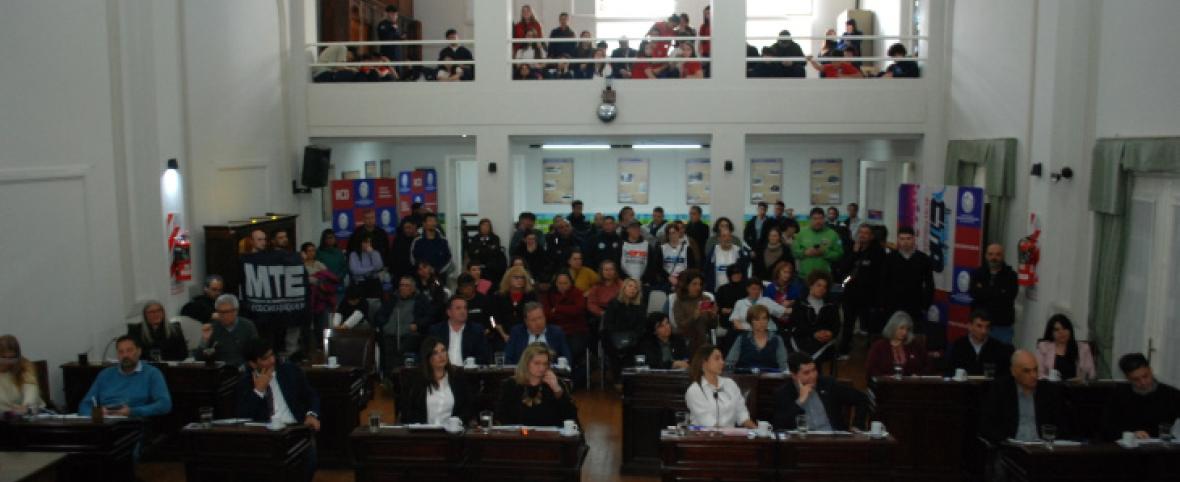 “¿La casta son los trapitos?”: organizaciones cuestionaron la ordenanza de cuidacoches