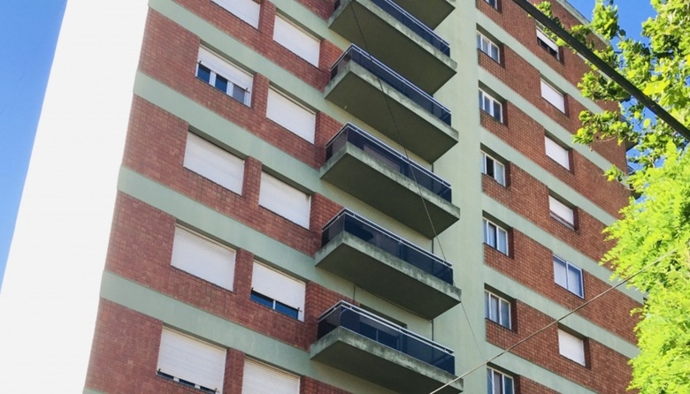 VENDO DEPARTAMENTO EN PLENO CENTRO DE NECOCHEA