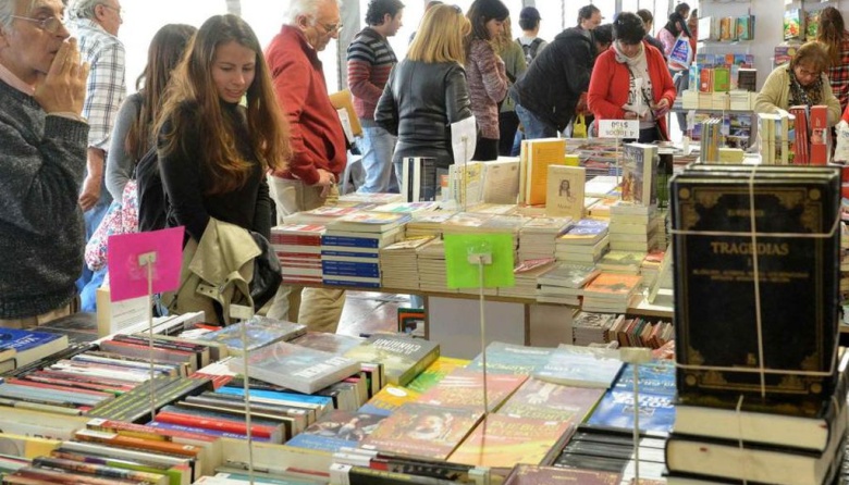 Comienza la 21° Feria del Libro y las Artes de Necochea: Todo el ...