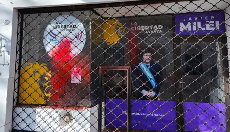 Nuevo ataque vandálico a La Libertad Avanza en Necochea: historia de repetidos actos de intolerancia