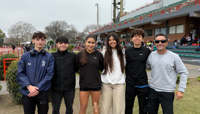 Rosario Coronel y Tiago Rojas llevaron a Necochea a lo más alto del atletismo provincial