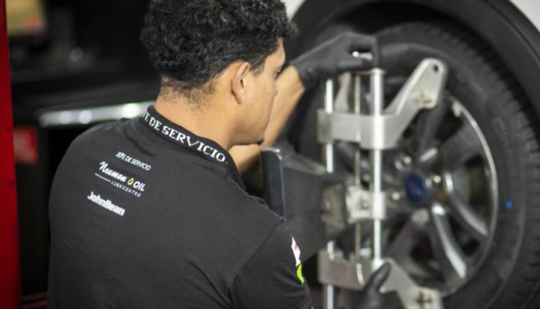 Denuncia en Necochea: fue por un cambio de cubiertas y le ofrecieron arreglos por $600.000 que no necesitaba