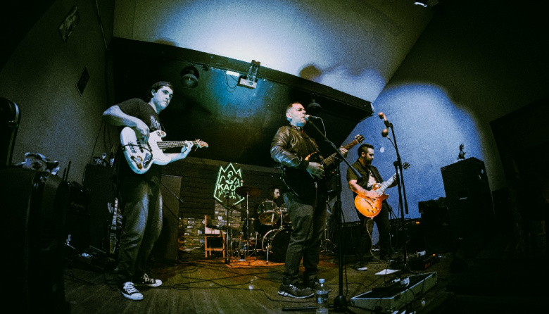 Dos bandas necochenses en escena: Impares y Locos y Algo + llegan al Espacio WO