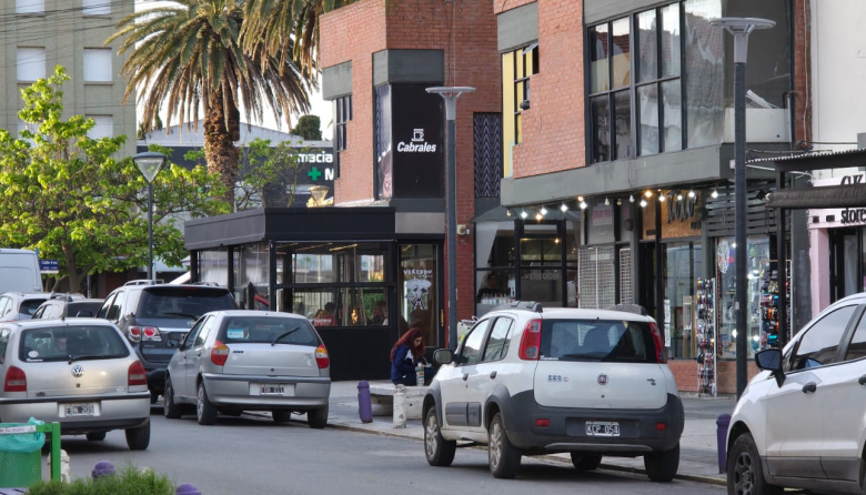 Tres días, tres robos: alarma entre comerciantes de la Villa Balnearia