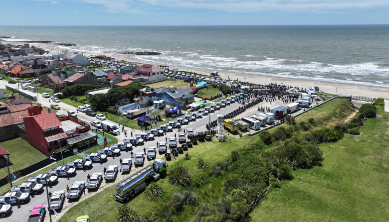 Kicillof lanzó el Operativo de Sol a Sol 2025/26 y presentó una temporada con fuerte despliegue en la provincia