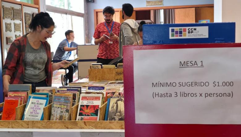 Regresó la Suelta de Libros al Centro Cultural Necochea: libros en movimiento y una experiencia única para lectores
