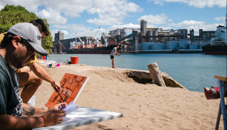 El puerto se llena de arte: Miradas Portuarias convoca a artistas y vecinos en la Escollera Sur