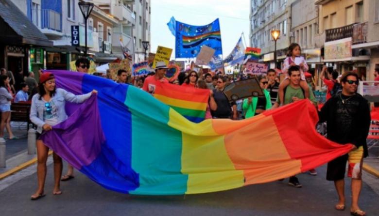 A días de la Marcha del Orgullo: ¿Por qué el Intendente y Nueva Necochea ponen obstáculos para la realización de la movilización?