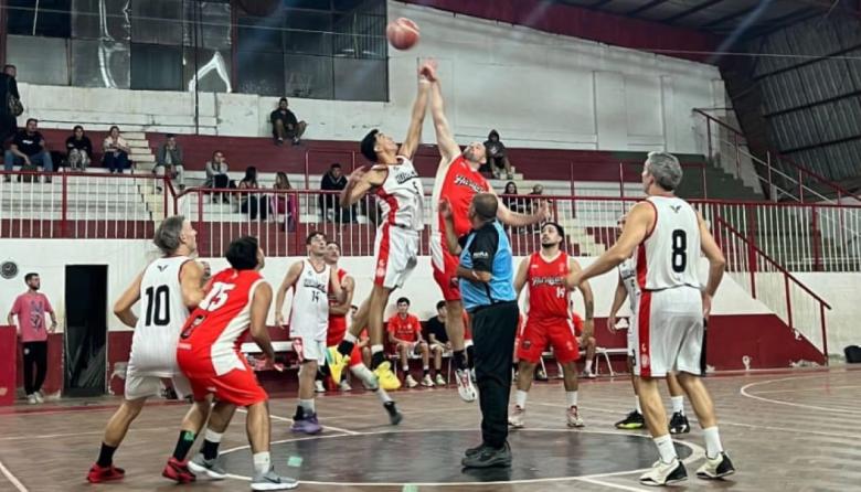 Huracán de Tres Arroyos ganó en Necochea y se quedó con la revancha en la Copa de Campeones