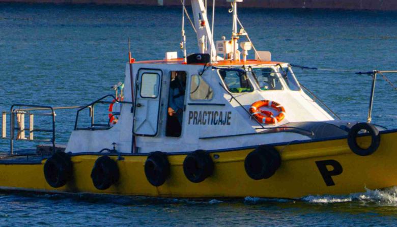 ¿Se terminan los prácticos? Alarma por una desregulación libertaria en los puertos