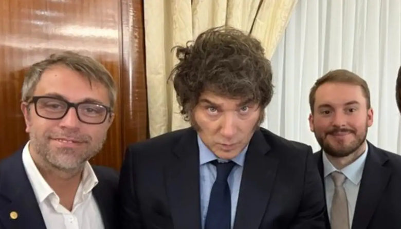 Del discurso antiestado a la ventanilla pública: los créditos millonarios de funcionarios libertarios