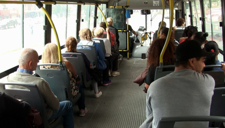 Pasan cada “muerte de obispo” y ahora por “La Pasión de Cristo” habrá desvíos de micros en Quequén