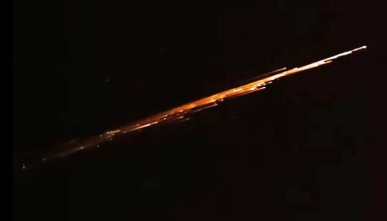 “Lluvia de fuego” en la Patagonia: restos de un cohete chino sorprendieron el cielo de Río Negro