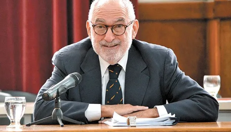 El reconocido laboralista Mario Ackerman disertará en Necochea y cuestionó la reforma: “No ayuda a bajar el desempleo”