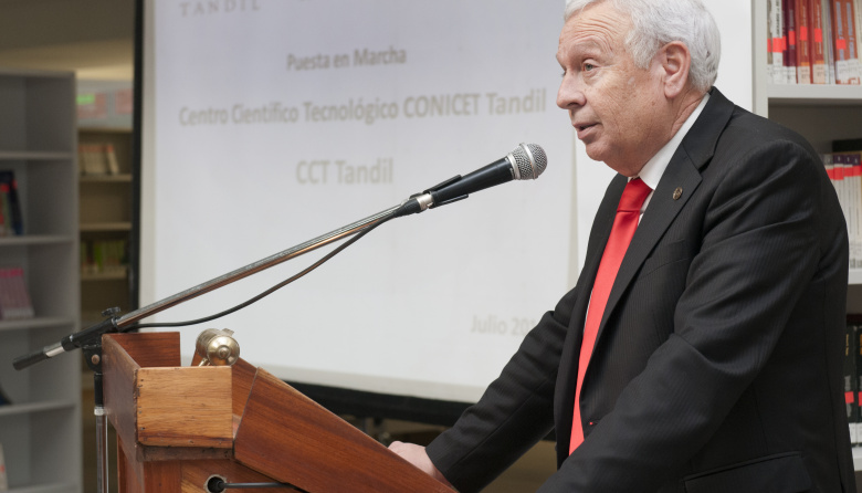 El ex rector de la UNICEN, Roberto Tassara, hablará sobre la situación del país