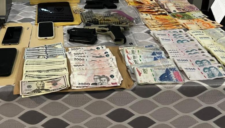 Cinco allanamientos en Necochea y Quequén: cuatro aprehendidos y secuestros por más de $124 millones