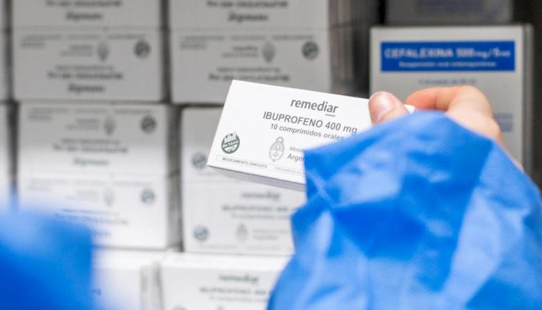 Alertan por el cierre del programa Remediar: la entrega de medicamentos cayó hasta un 70%