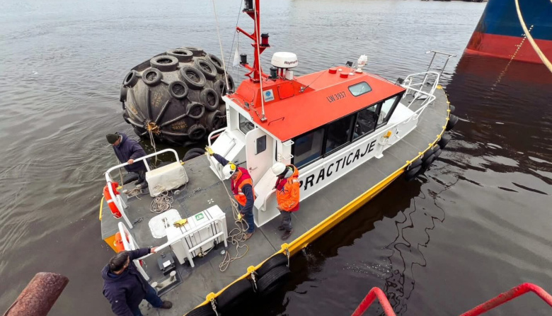 Puerto Quequén renovó las defensas de sus muelles para mejorar seguridad y operatividad