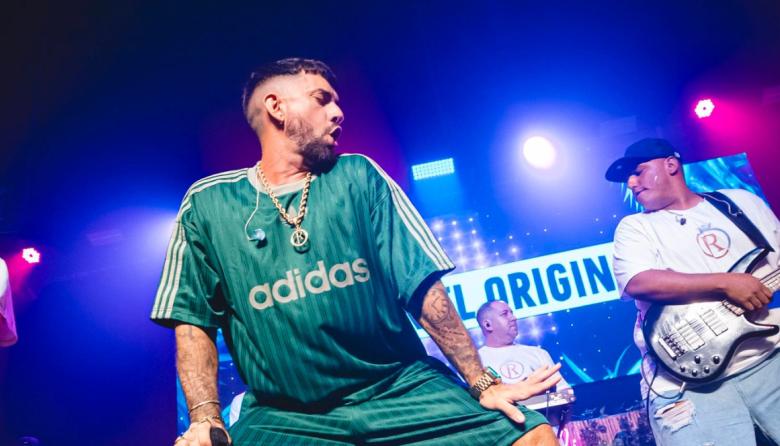 Cumbia, baile y clásicos: Román El Original se presenta en WO