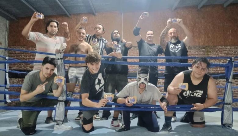Del fanatismo a los entrenamientos: jóvenes de Mar del Plata impulsan una agrupación de lucha libre junto a una figura de 100% Lucha