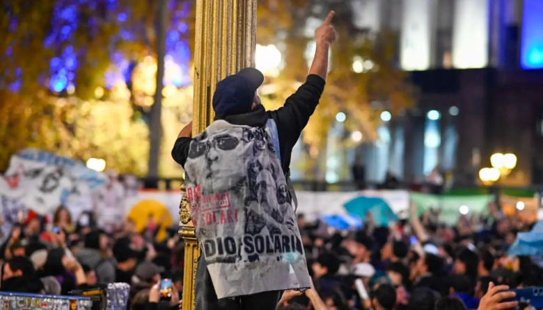 Crece en redes una convocatoria para despedir al Indio Solari en Necochea