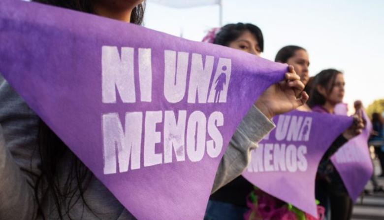 A 11 años de Ni Una Menos, realizarán una charla sobre acompañamiento a víctimas y colocarán un Banco Rojo en Necochea
