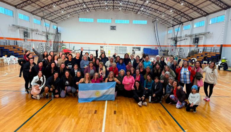 Más de 50 personas participaron de una jornada de bienestar y salud solidaria en San Cayetano