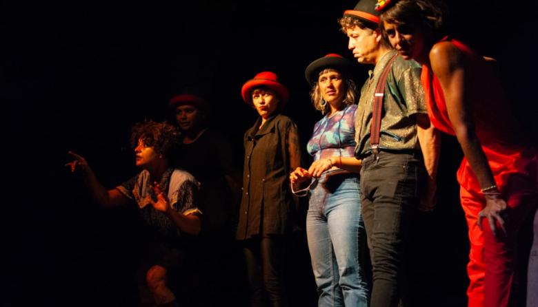 Todo lo que habrá en Varietanga: una noche con circo, teatro, música y humor en Necochea