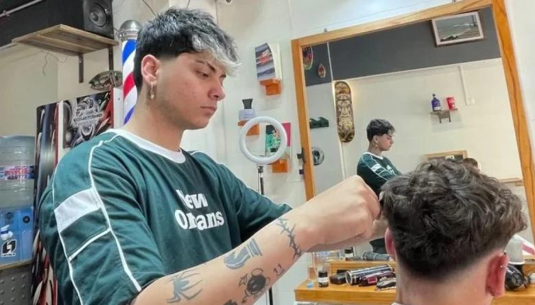 “Me siento esperanzado”: Alexis, el joven que perdió todo en un incendio, agradece la ayuda y ya piensa en reconstruir su casa