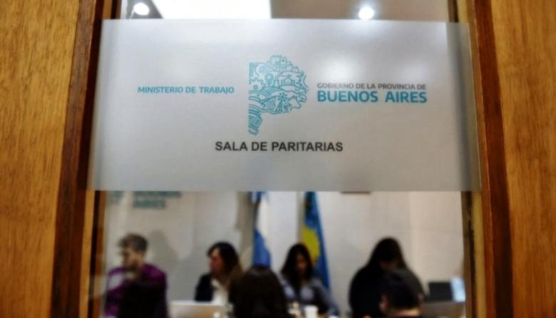 Acuerdo en la paritaria bonaerense: habrá un aumento del 7% para docentes y estatales