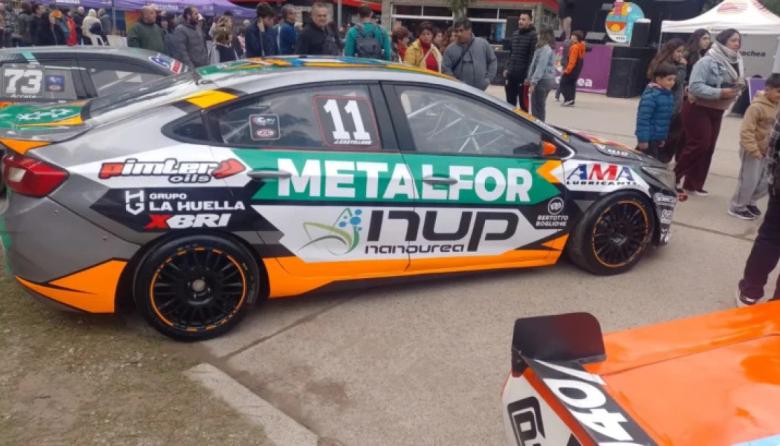 Autos históricos, leyendas del TC y una multitud en Pinolandia