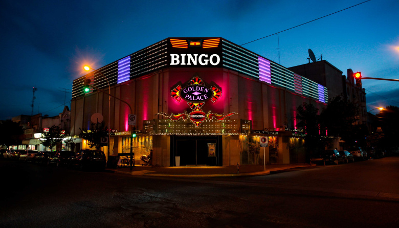 Bingo Golden Palace lanza una promoción con una moto 0 km, Smart TV y electrodomésticos