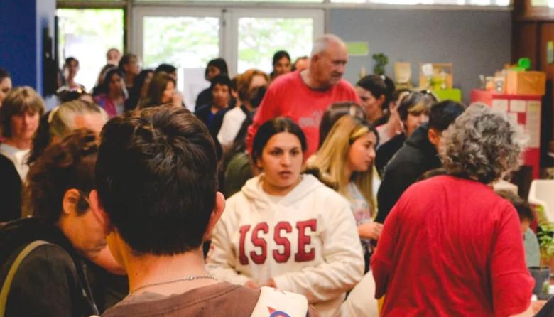 Teatro infantil, música y una feria con 60 emprendedores: la agenda del Centro Cultural Necochea
